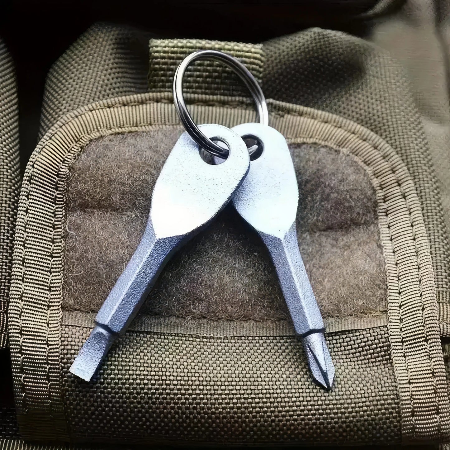 2 Keychain Screwdrivers in Black/silver, Portable Keychain Repair Tool, Suitable for Outdoor Camping Accessories