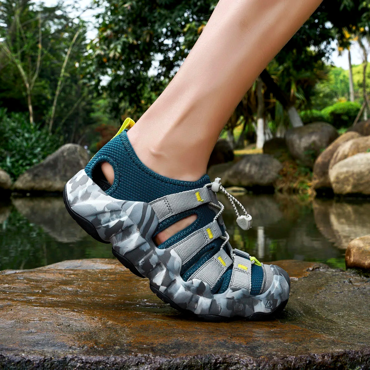 Quick Dry Water Shoes Men Beach Aqua Shoes Summer Outdoor Trekking Camping Hiking River Tracing Rainforest Hike Climbing Boating