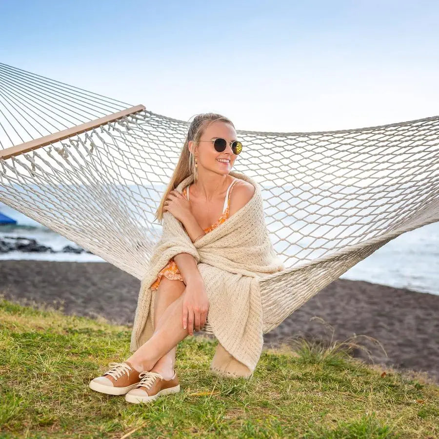Hammocks Traditional Rope Double Hammock with Hardwood Spreader Bar and Carrying Bag, 450 lbs Capacity, Natural